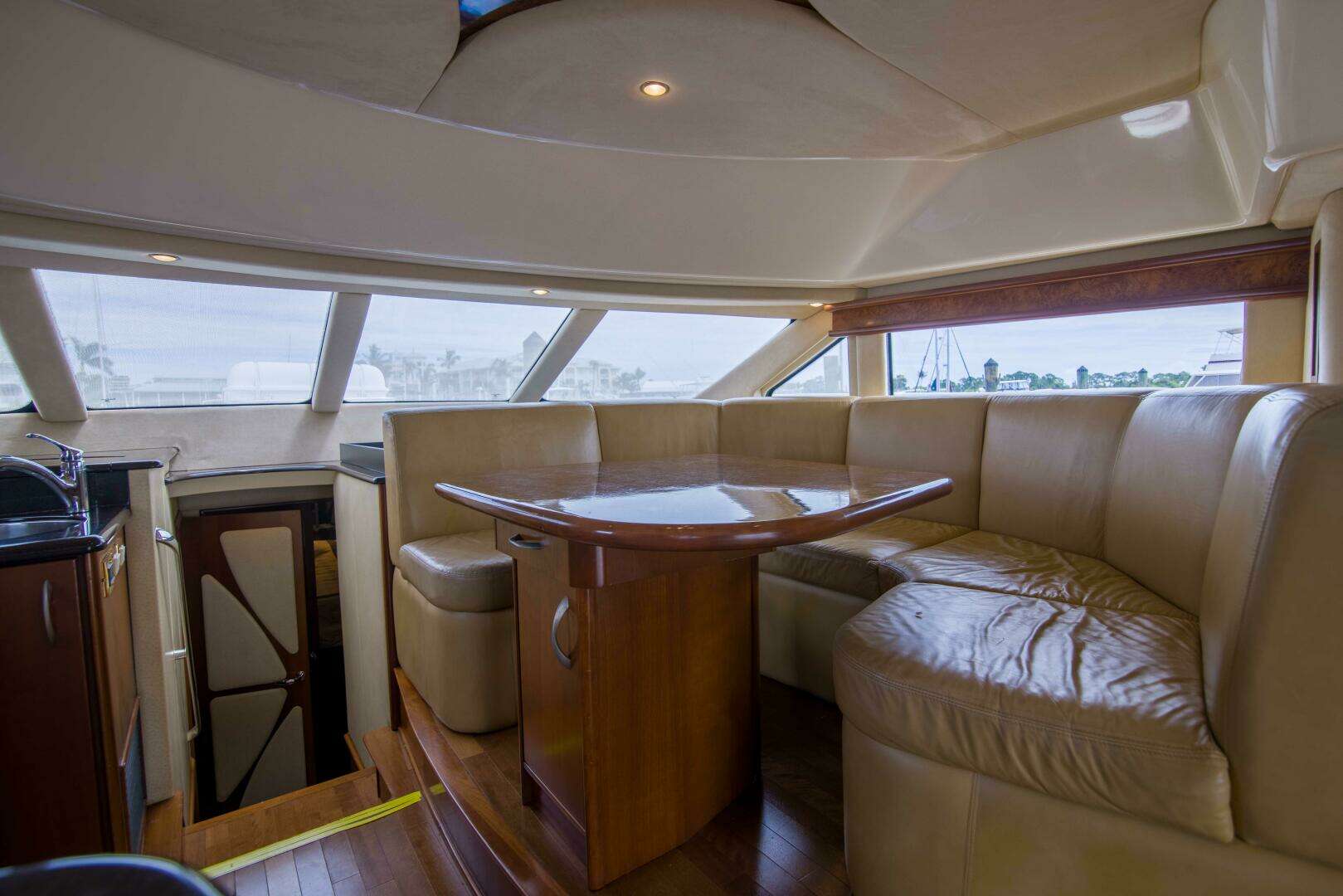 2009 Silverton 52 Ovation - Image 37
