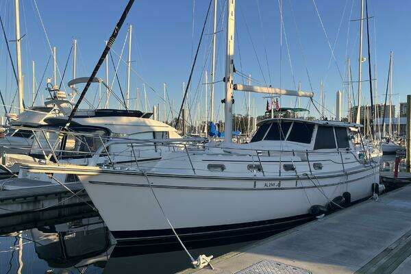 2008 Island Packet PY Trawler / Motorsailer - Image 1