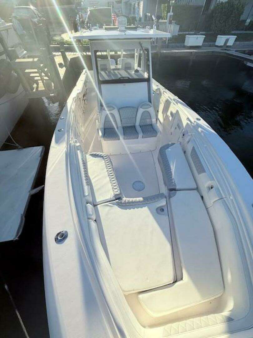 2014 Everglades 355 Center Console - Image 14