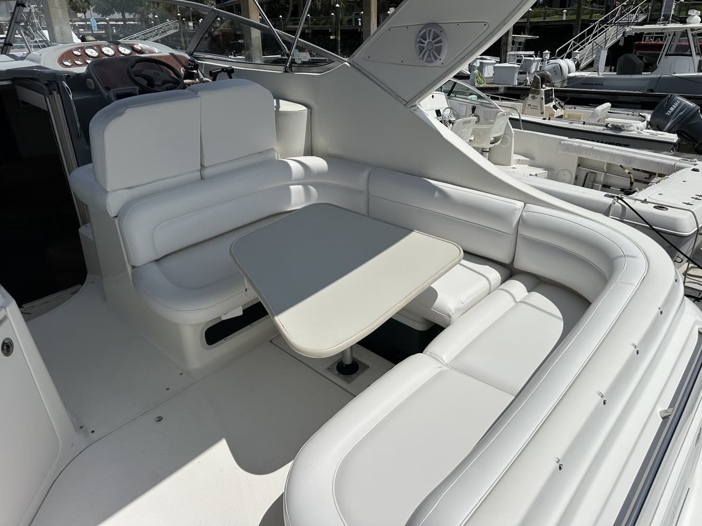 2006 Bayliner 305 - Image 15
