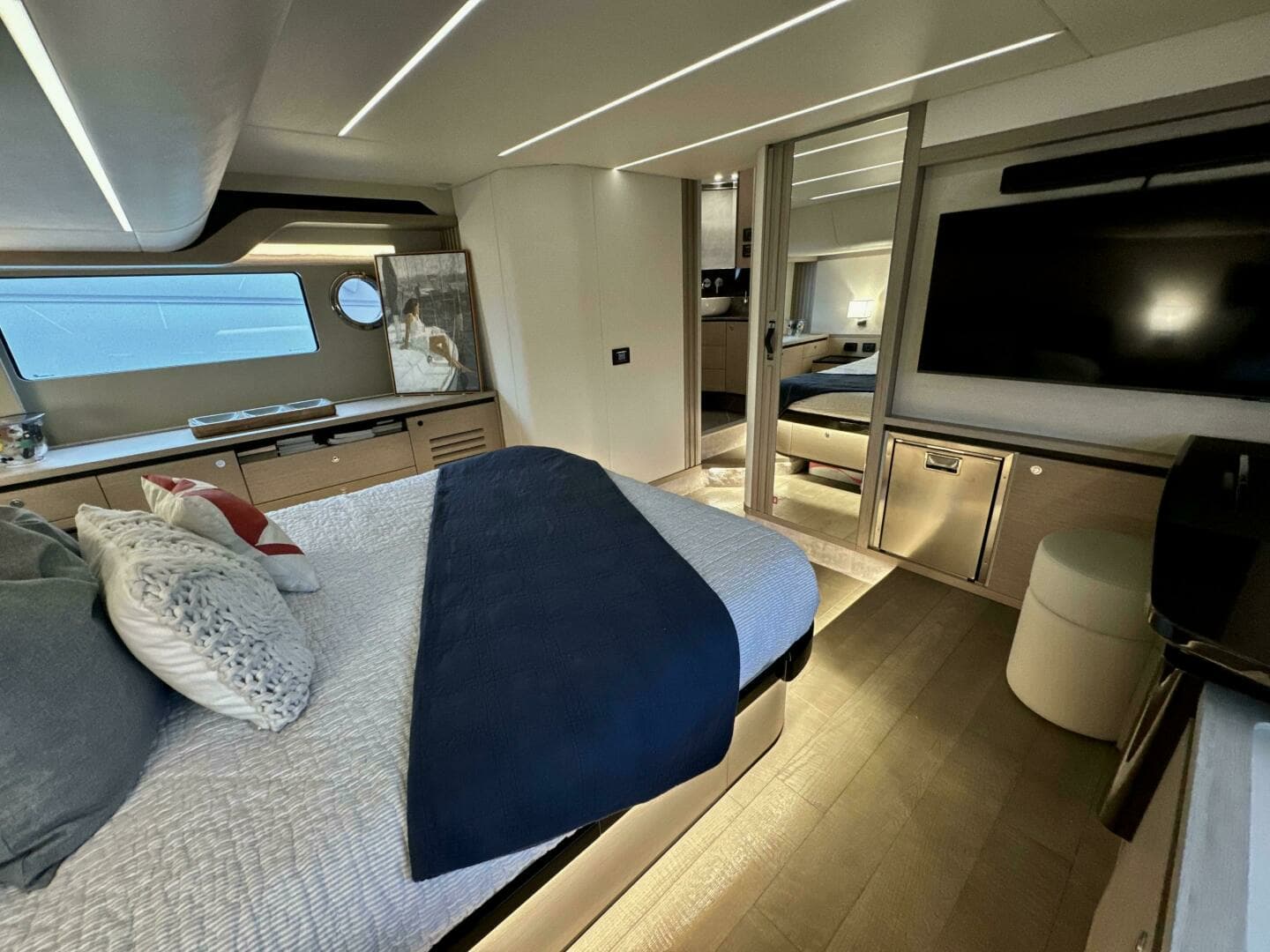 2023 Absolute 52 Navetta - Image 16