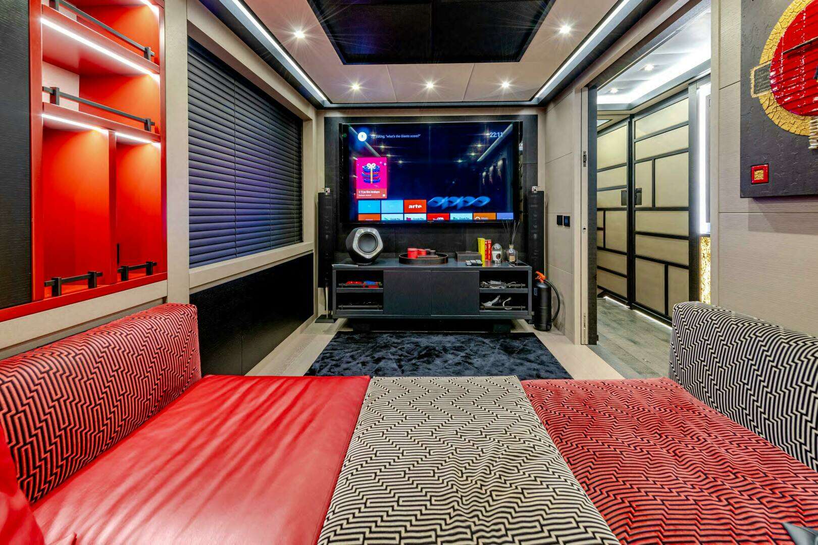 2017 Overmarine Mangusta 165 E - Image 38