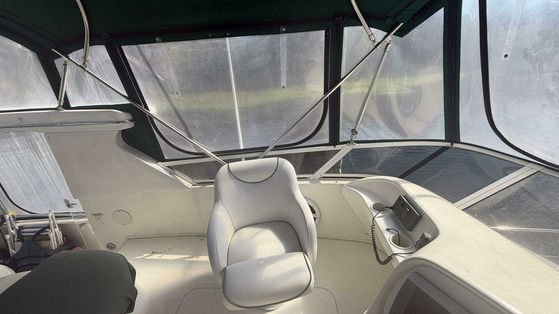 2000 Sea Ray 380 Aft Cabin - Image 21