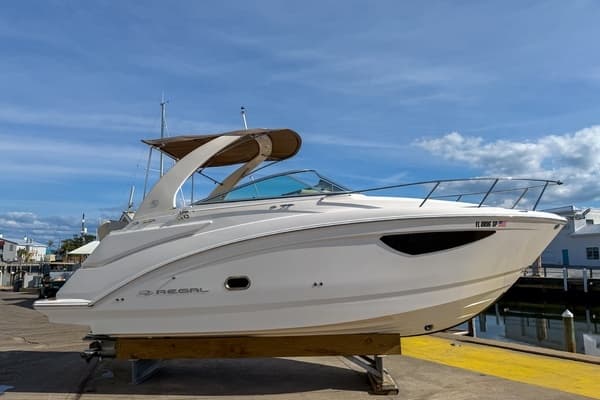 2020 Regal 26 Express - Image 1