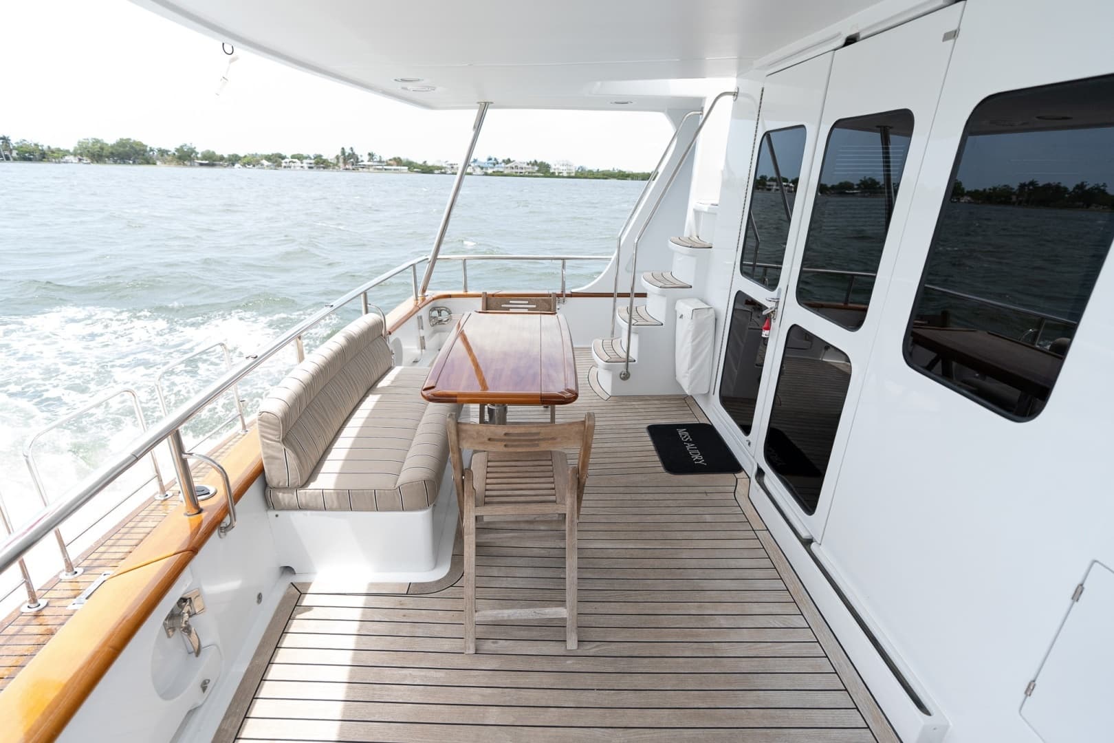 2015 Marlow Explorer 49E - Image 9