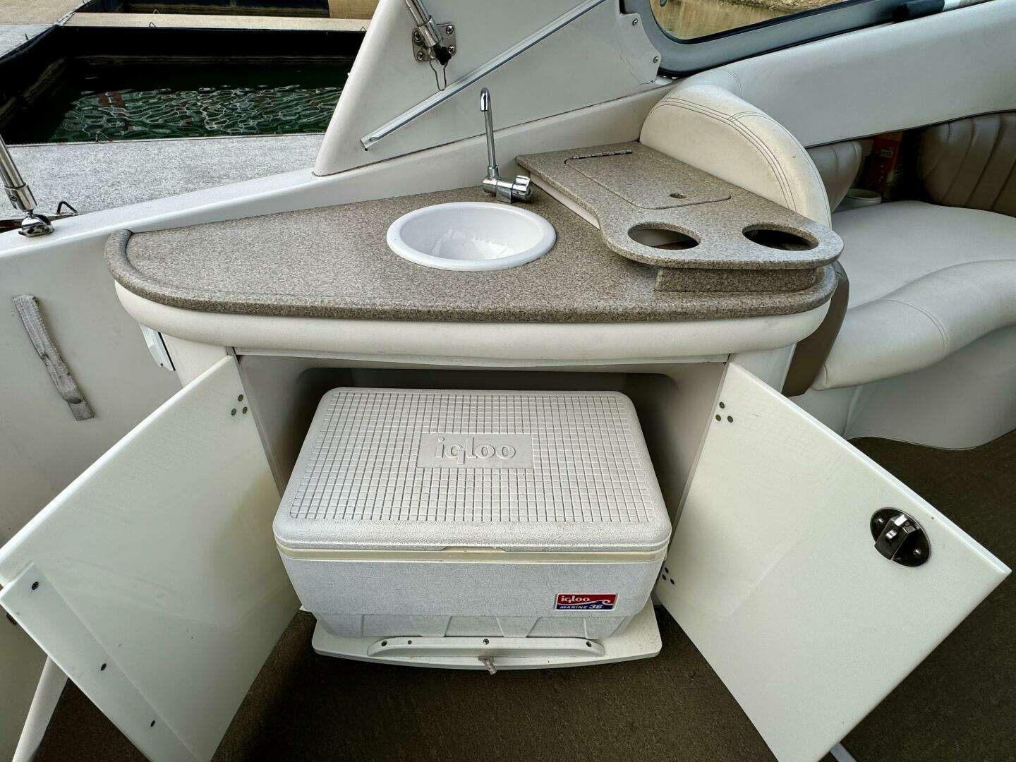 2004 Four Winns Vista 288 - Image 51
