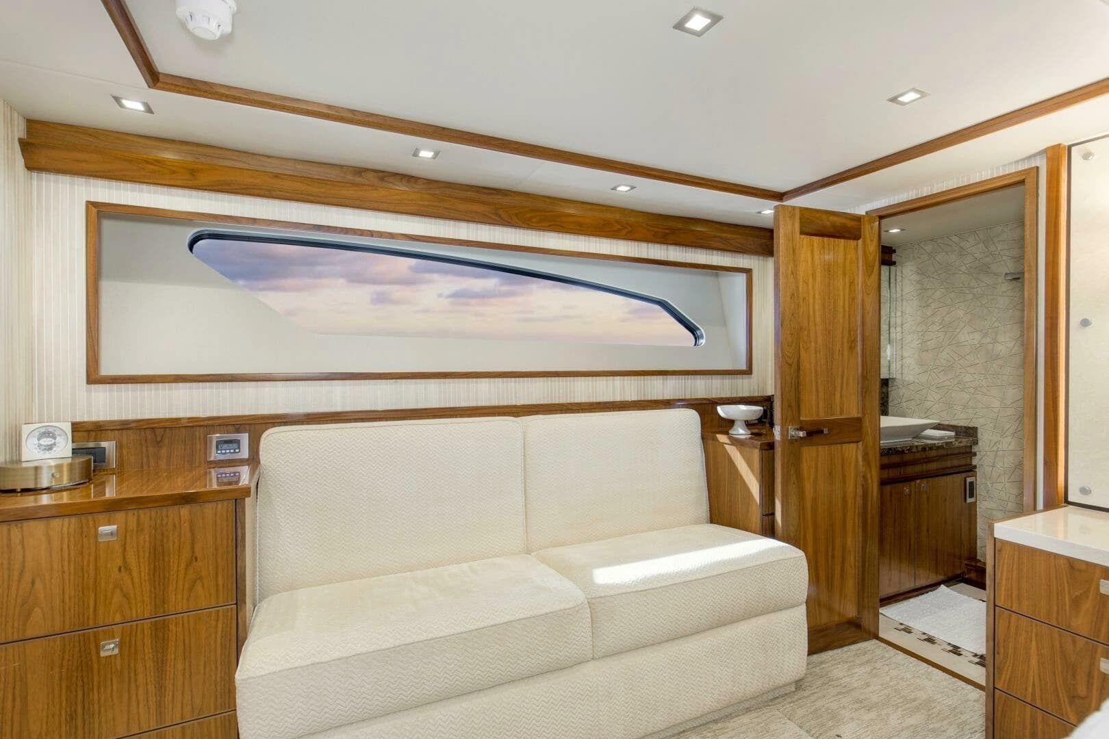 2016 Viking 92 Enclosed Bridge - Image 24