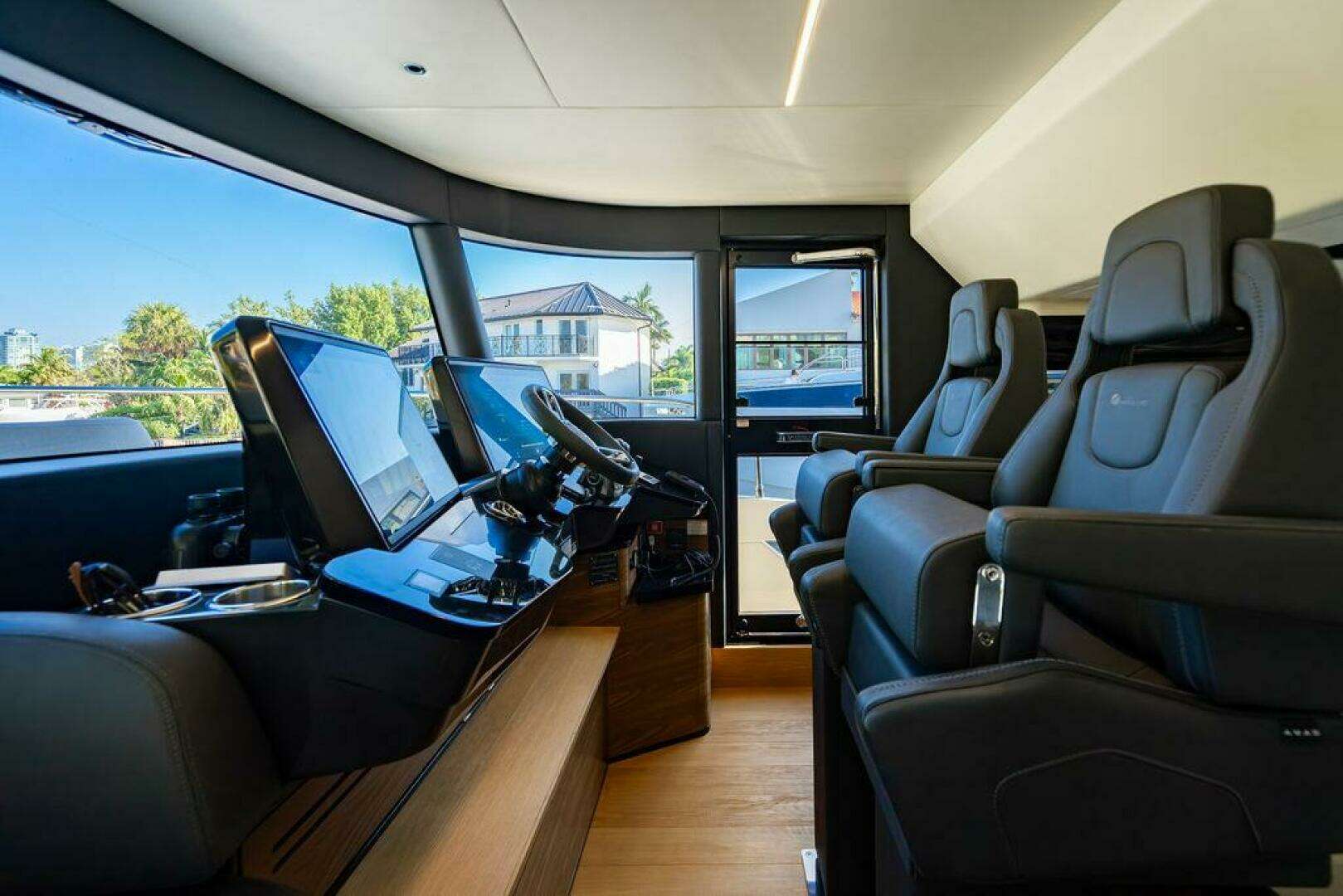 2023 Absolute 64 Navetta - Image 19
