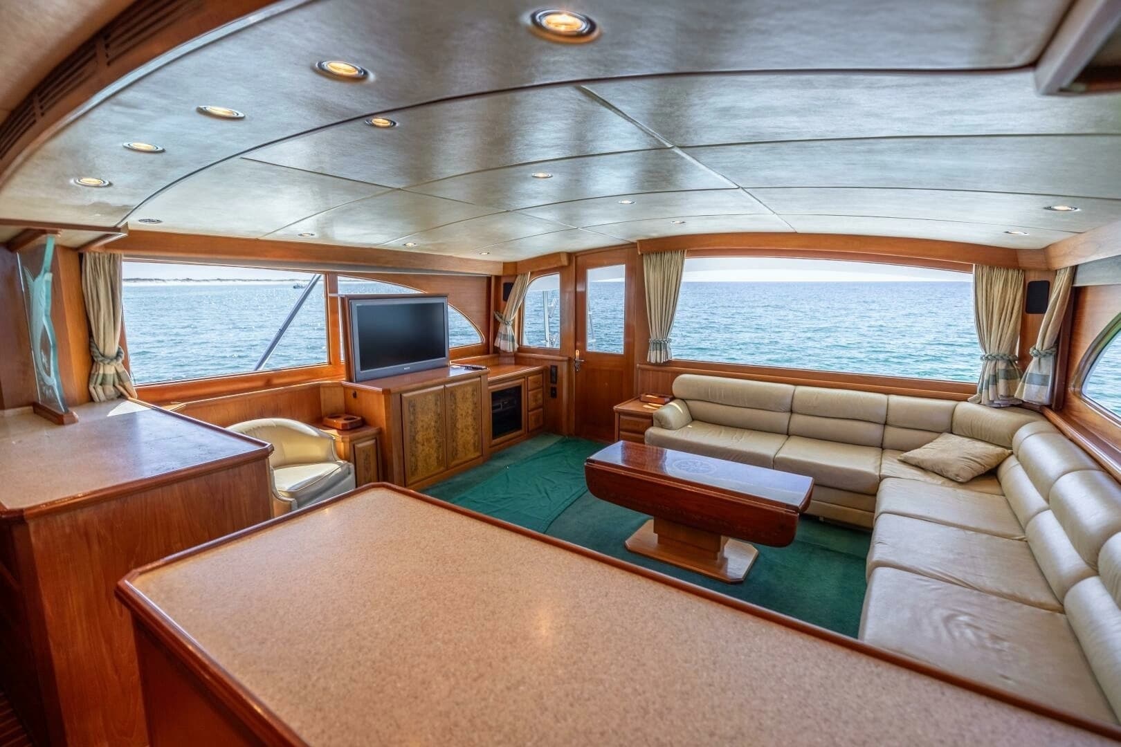 1998 Miller Marine 60 Convertible - Image 2
