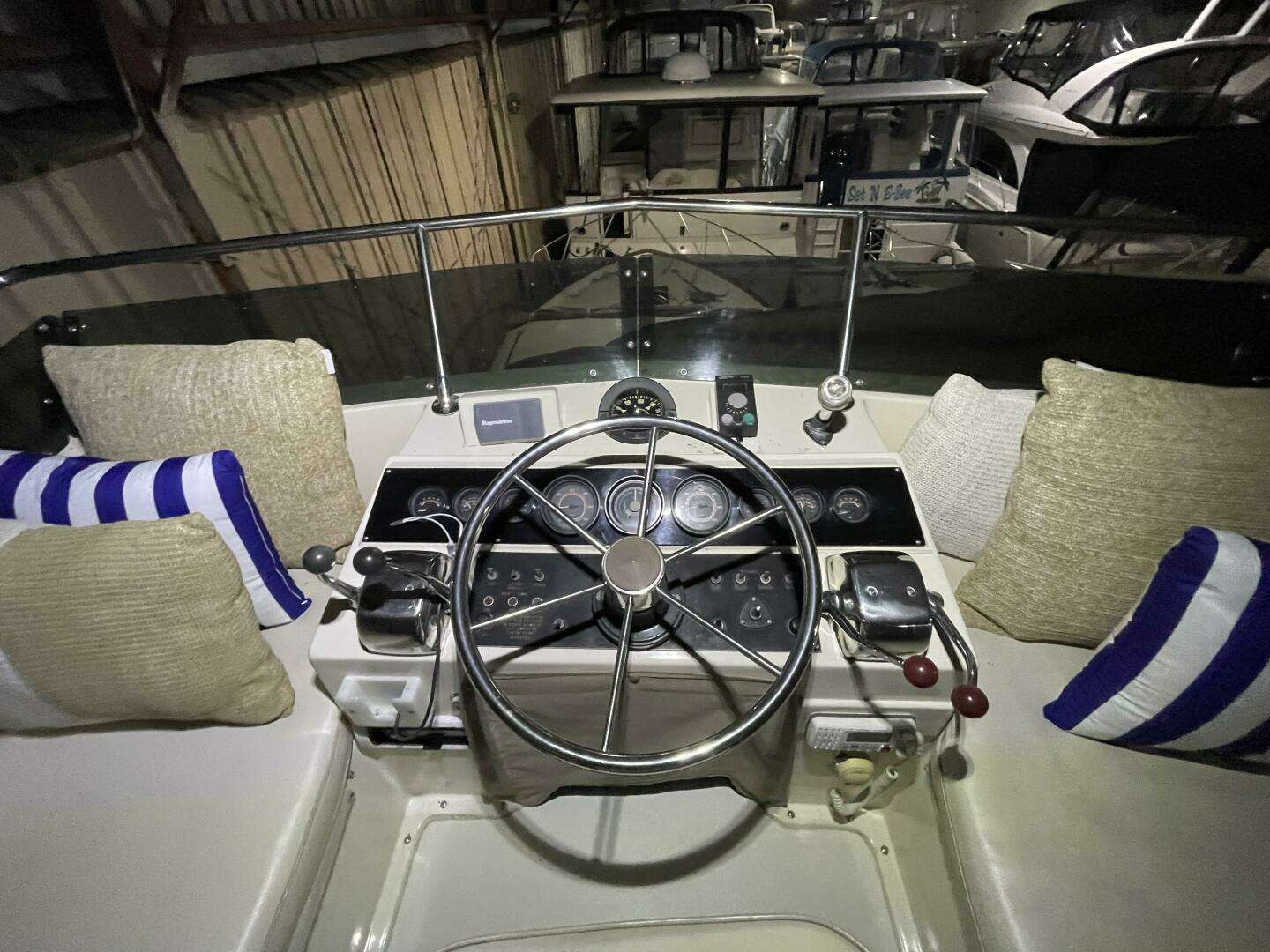 1986 Egg Harbor 40 Motor Yacht - Image 8