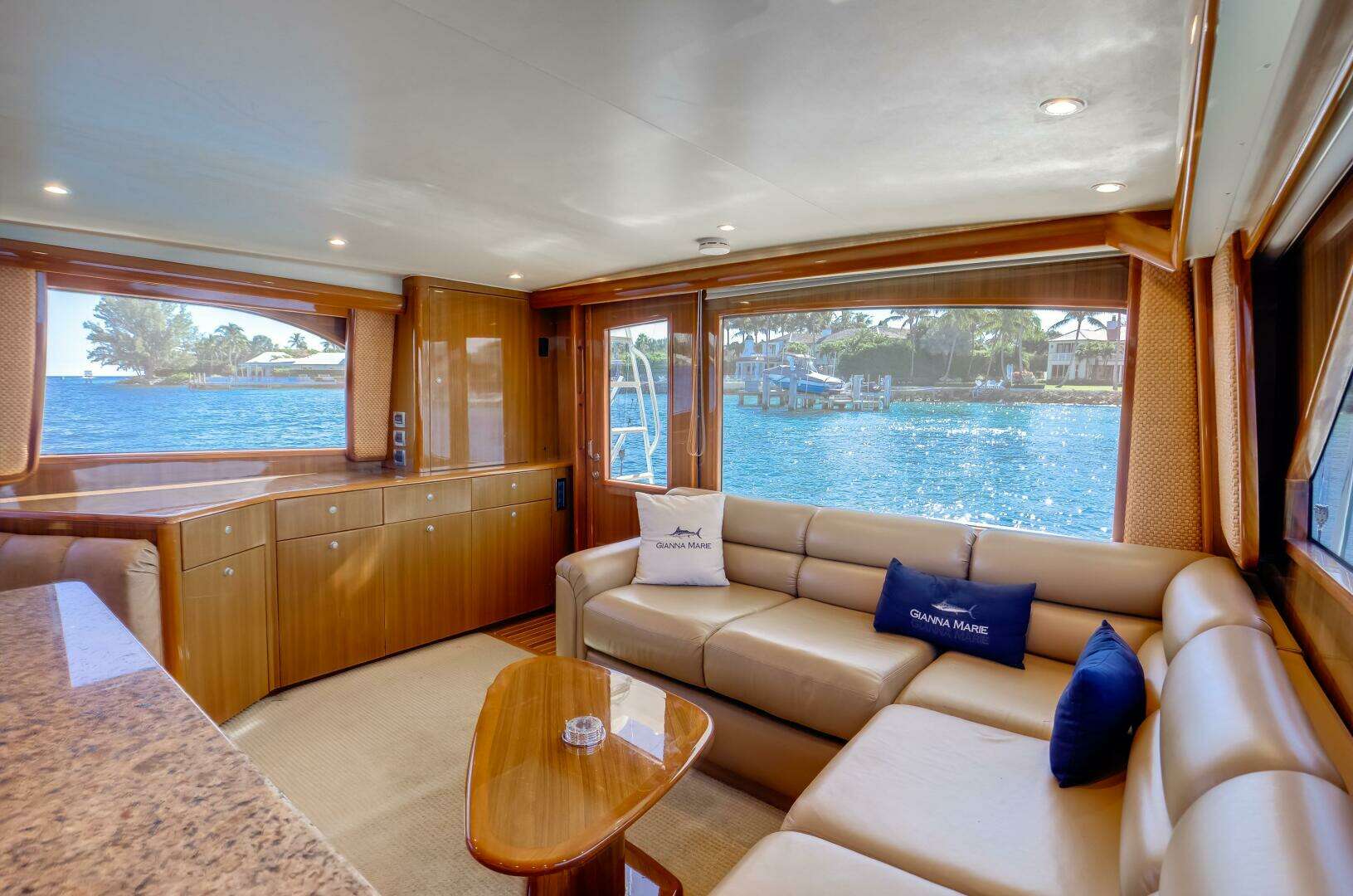 2007 Viking 56 Convertible - Image 2