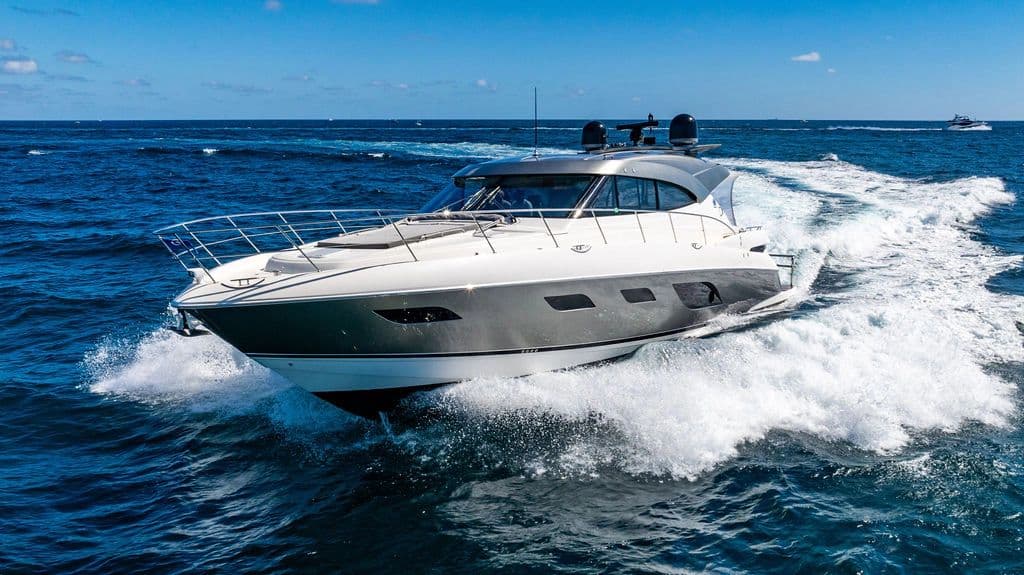 2022 Riviera 6000 Sport Yacht Platinum Edition - 8