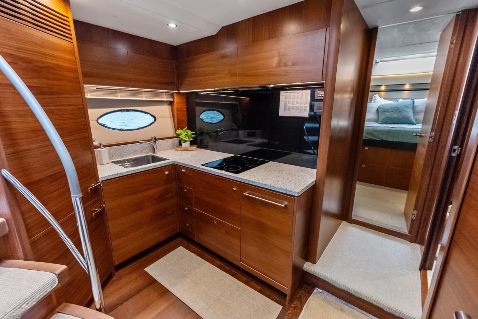 2014 Princess S72 - Image 78