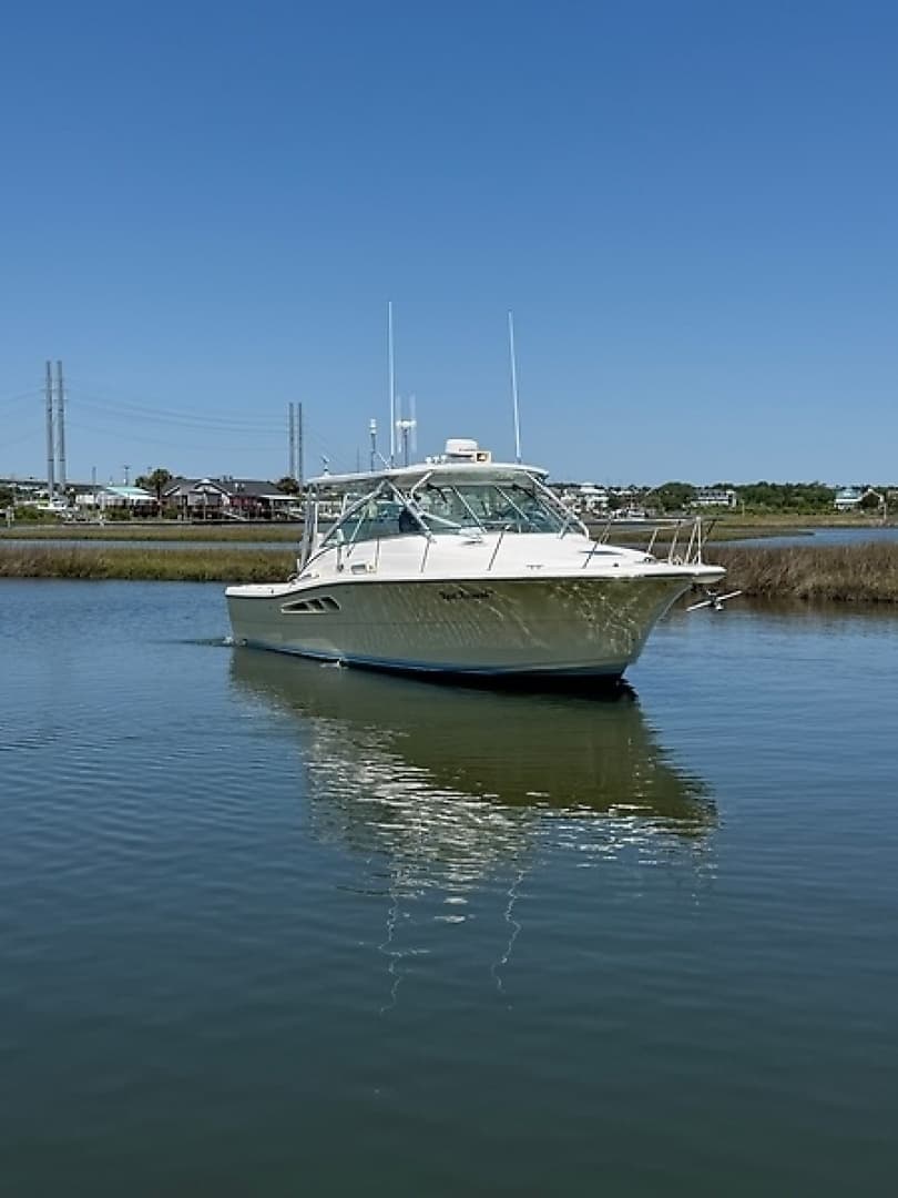 2005 Rampage 33 Express - Image 60