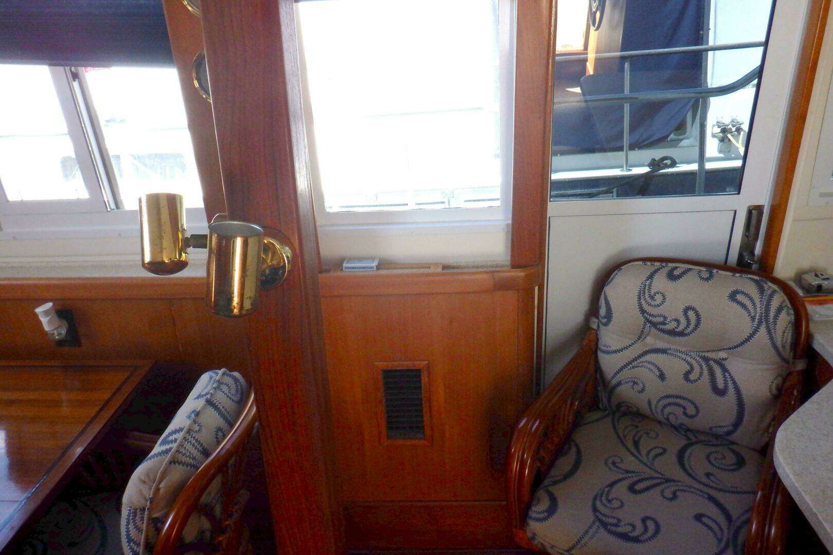 2002 Mainship 430 Trawler - Image 38