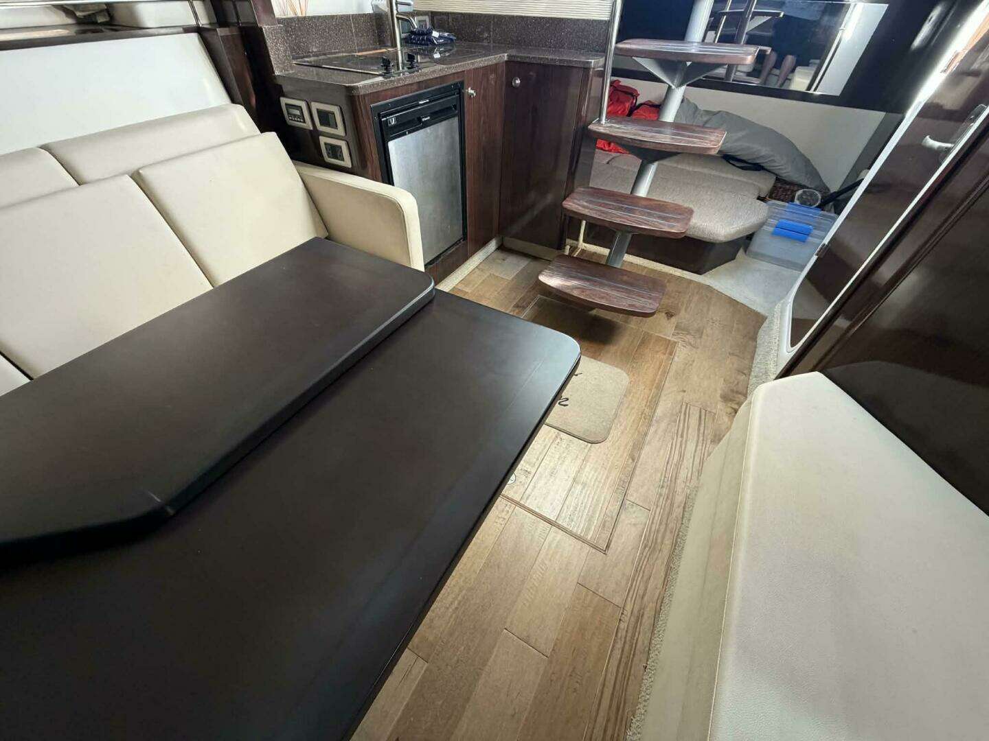 2016 Sea Ray 350 Sundancer - Image 42