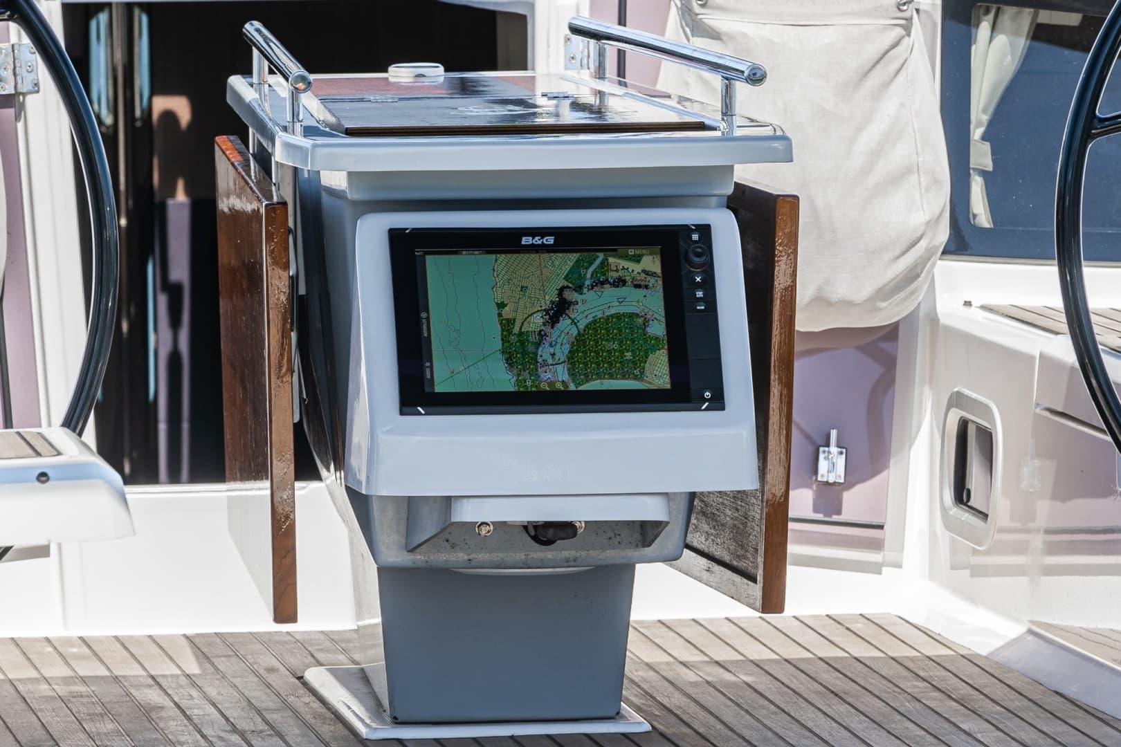 2018 Beneteau Oceanis 41.1 - Image 11