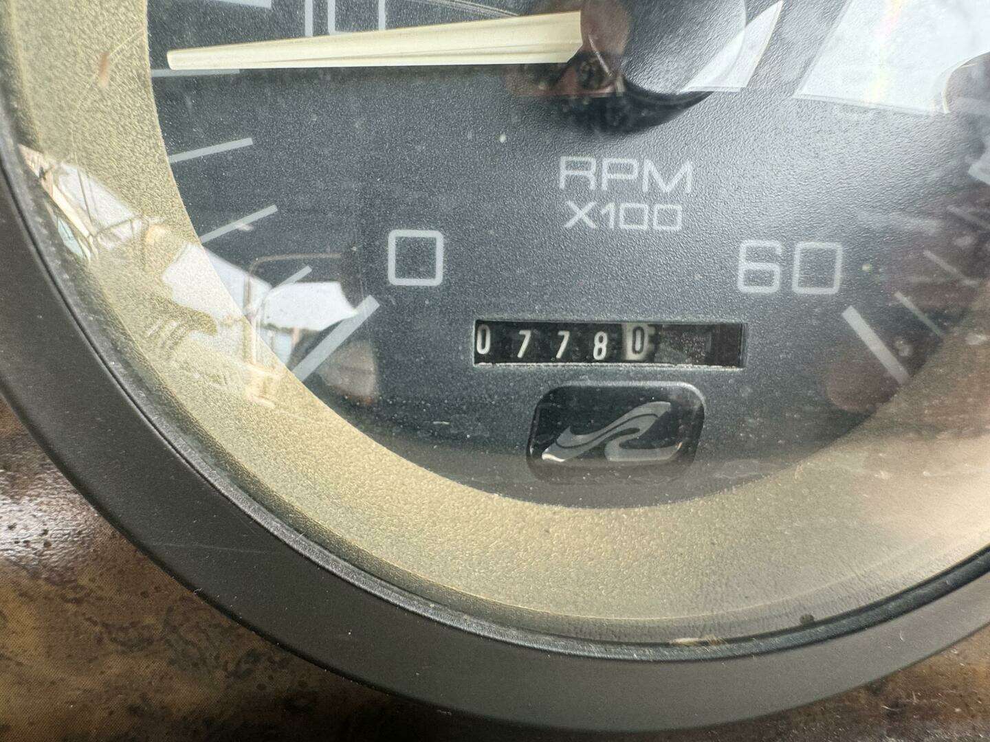 1995 Sea Ray Express Cruiser - Image 15