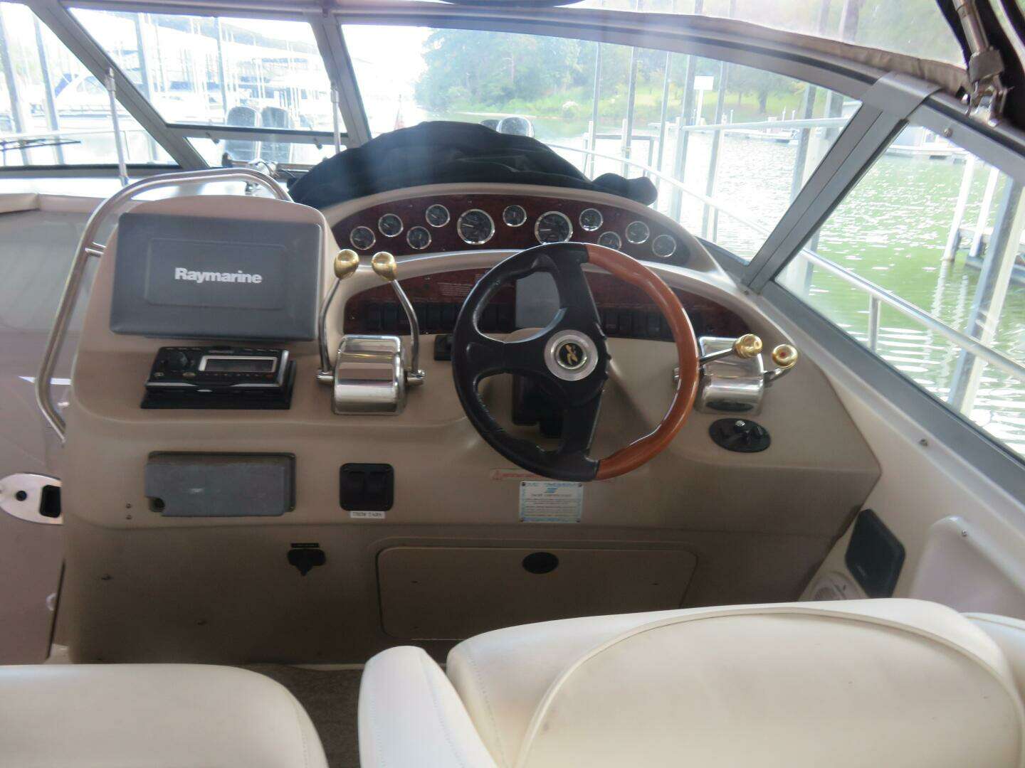 2001 Sea Ray 340 Sundancer - Image 6