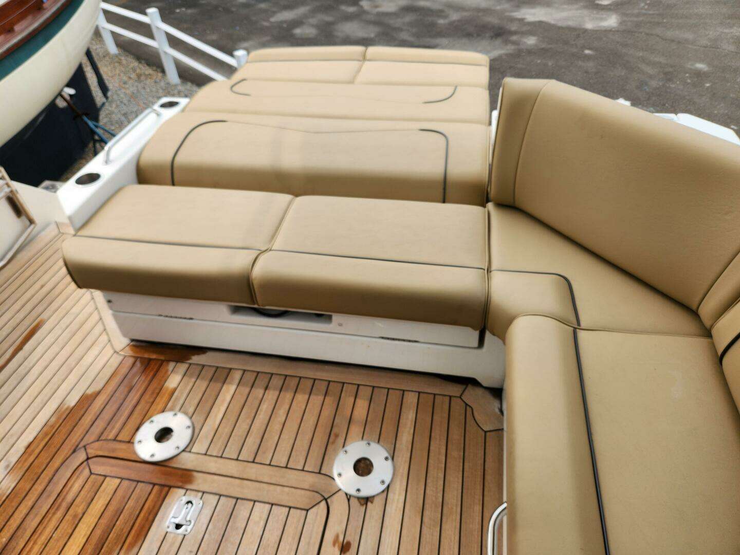 2016 Cruisers Yachts Cantius - Image 18