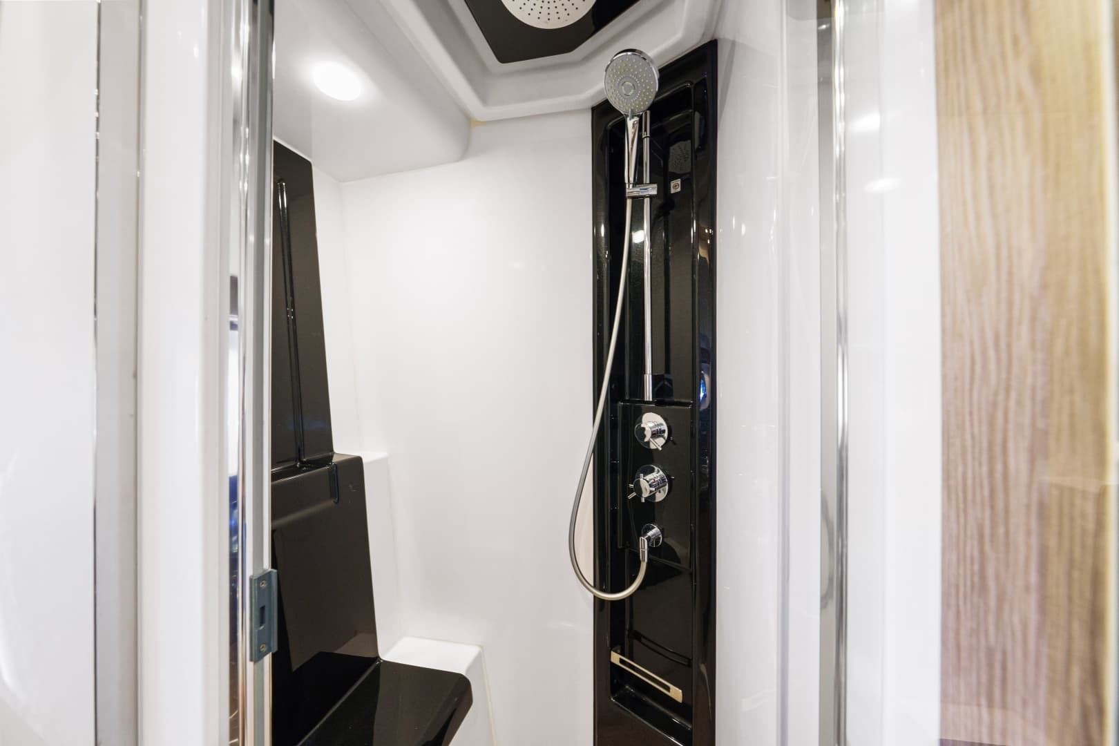2020 Azimut S6 - Image 109