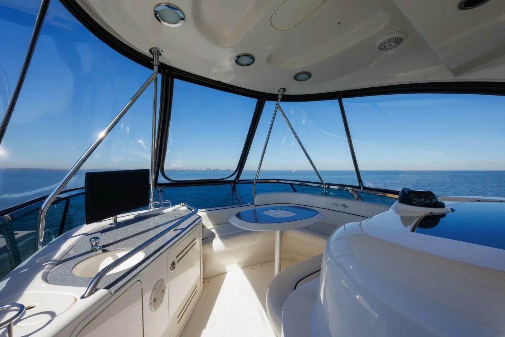 2006 Sea Ray 52 Sedan Bridge - Image 23