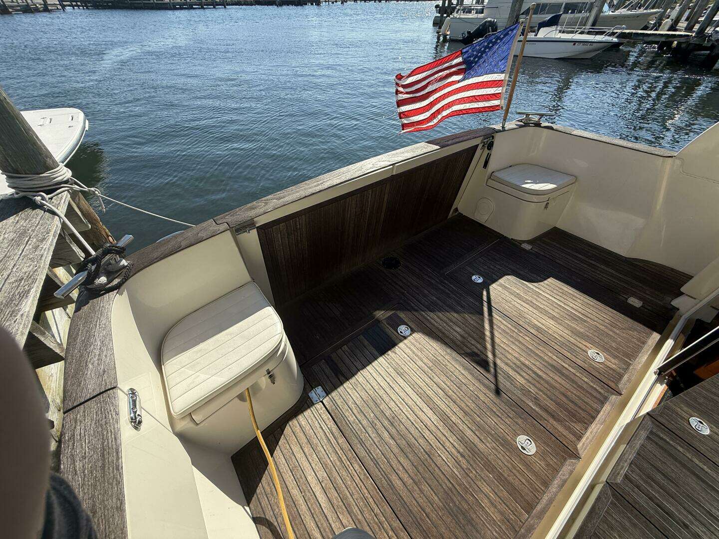 2013 Greenline 33 - Image 13