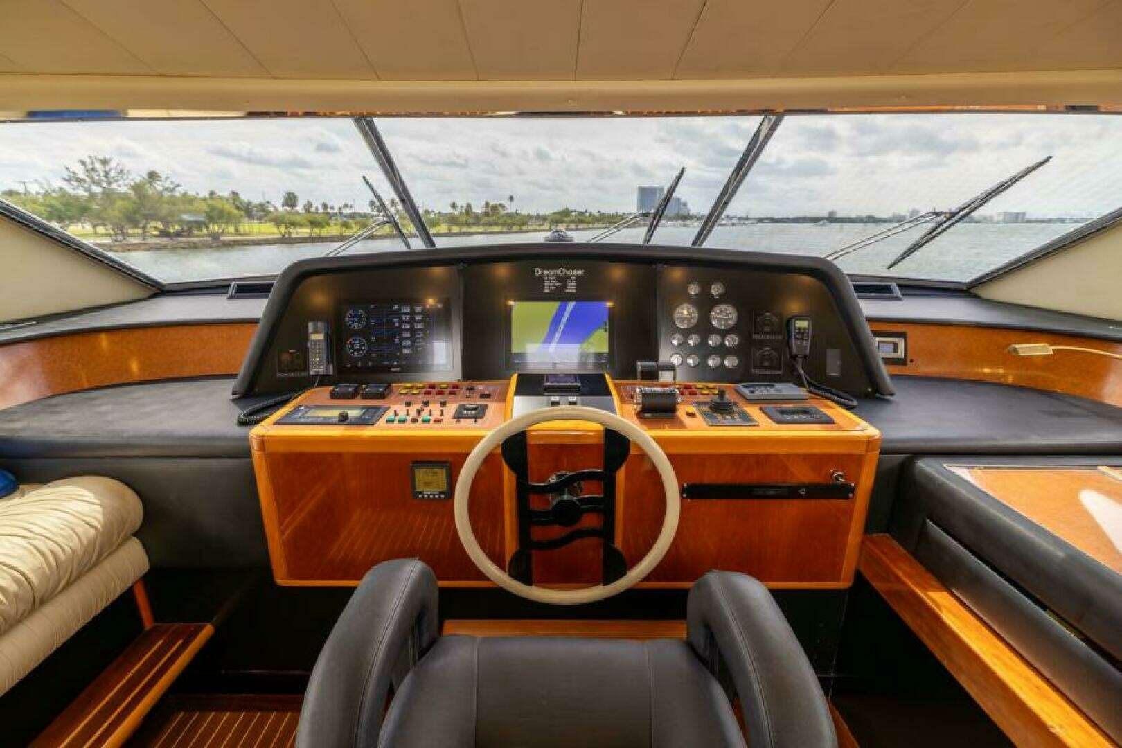 2001 Ferretti Yachts 94 Raised Pilothouse - Image 33