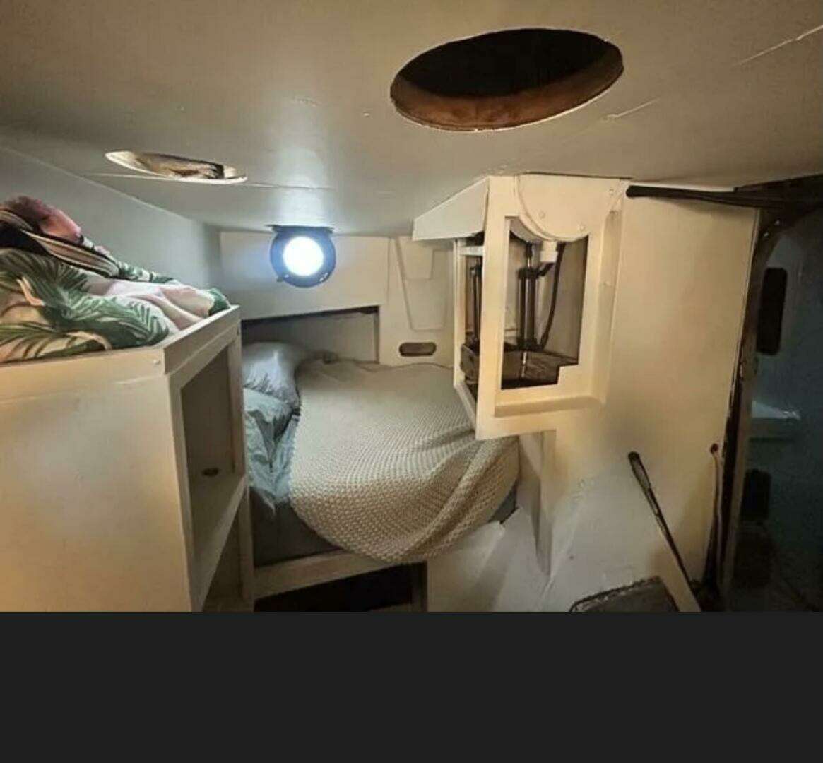 1989 Custom Schooner Liveaboard - Image 11