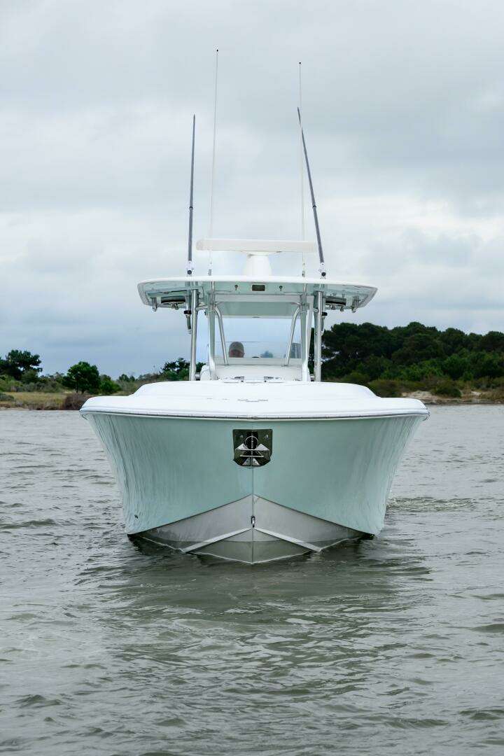 2008 Venture 39 Cuddy - Image 5