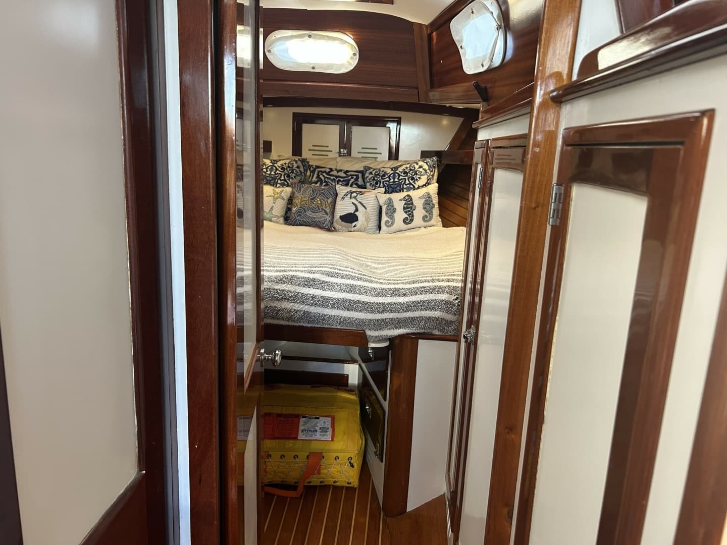 1970 Hinckley Bermuda 40 - Image 41
