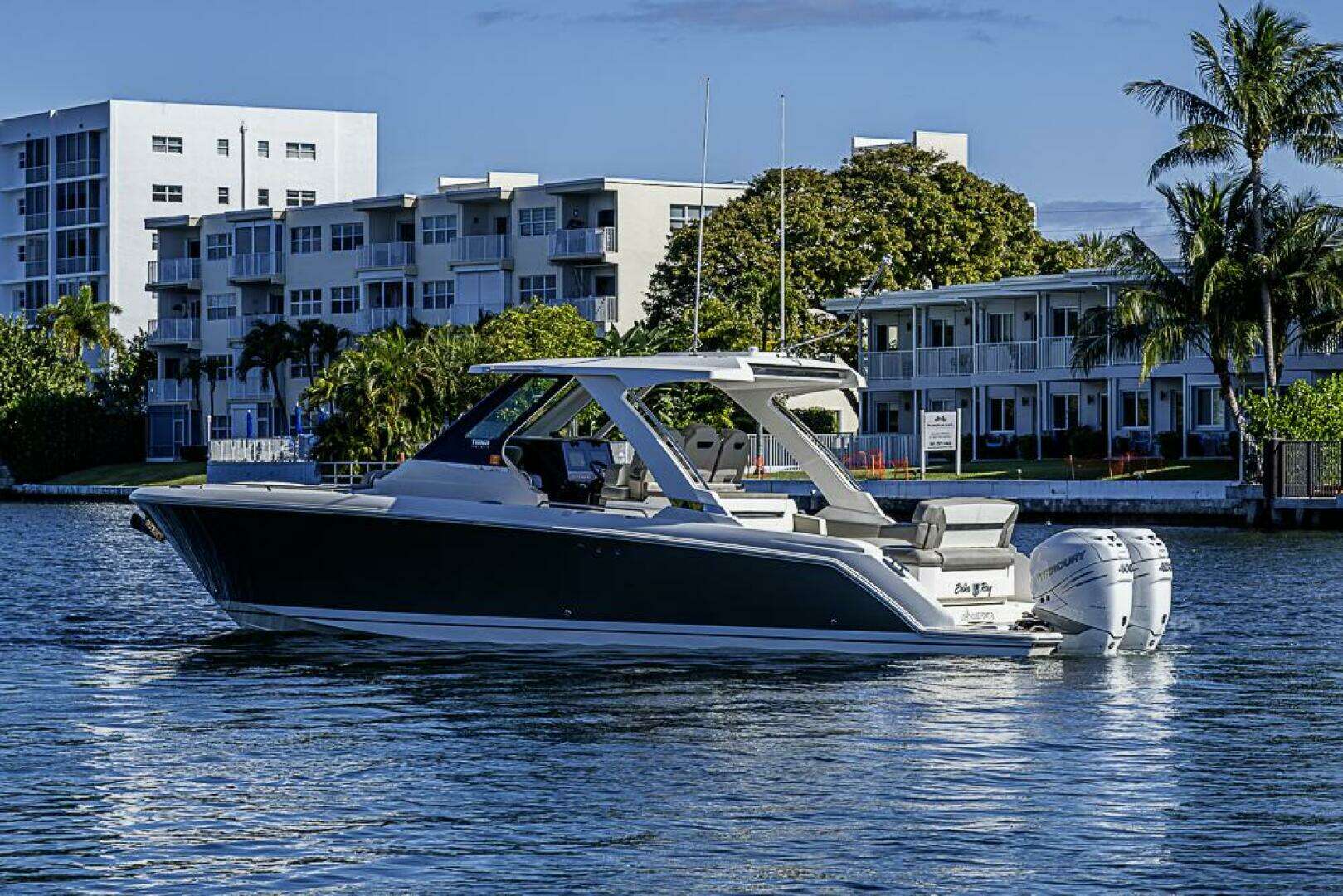 2023 Tiara Yachts 34LS - Image 65
