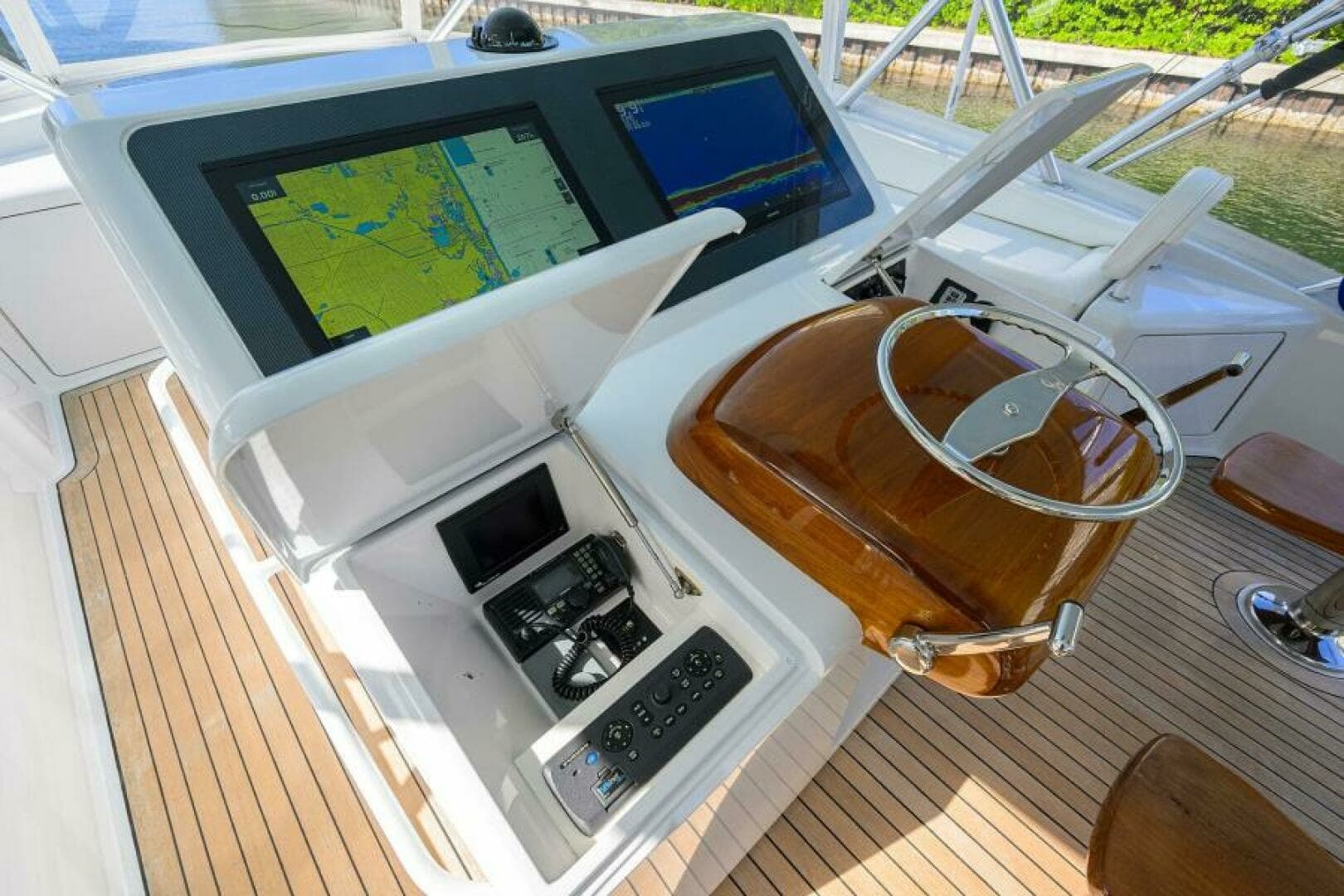 2008 Viking 60 Convertible - Image 21
