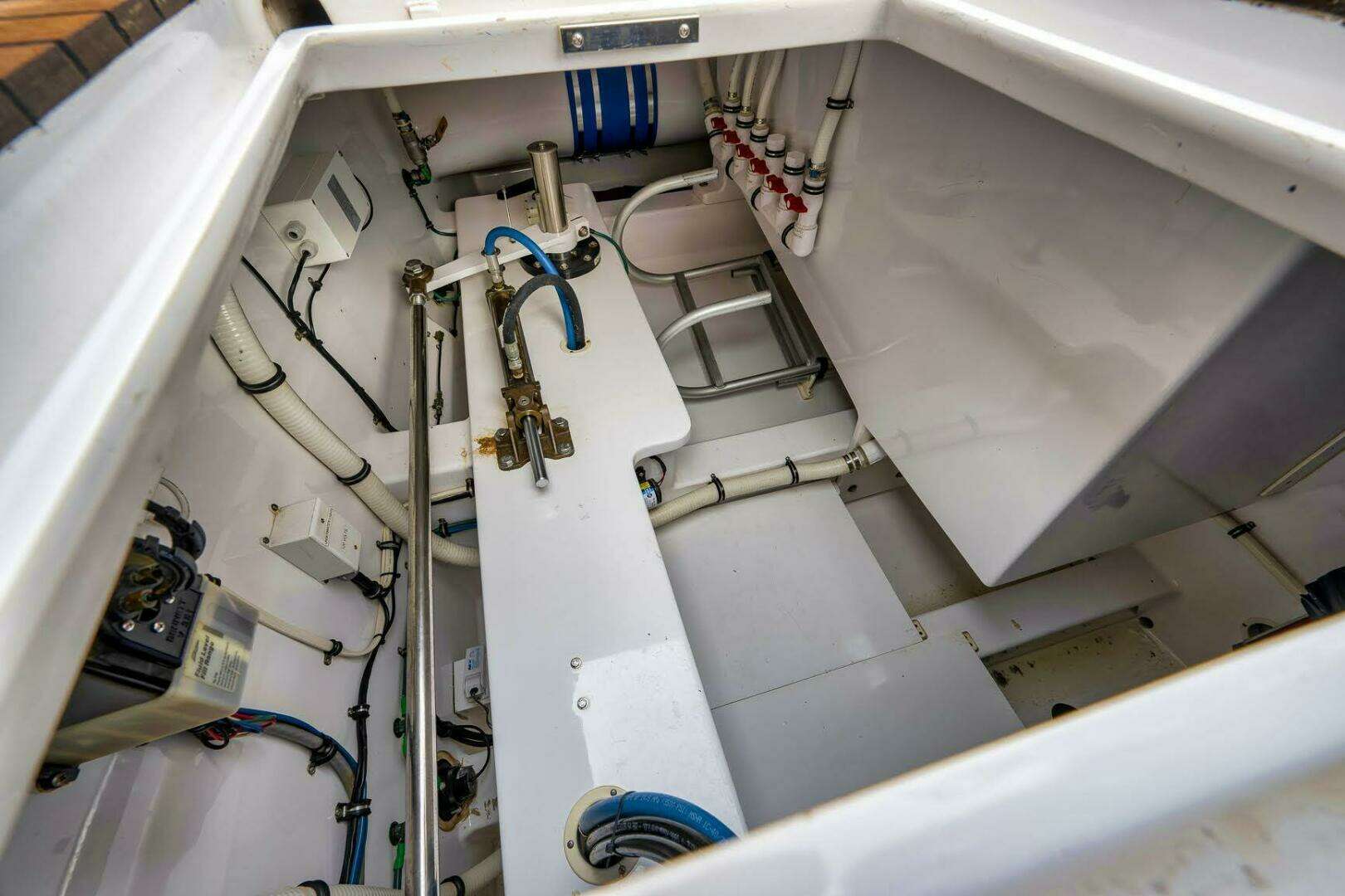 2012 Weaver — - Image 38