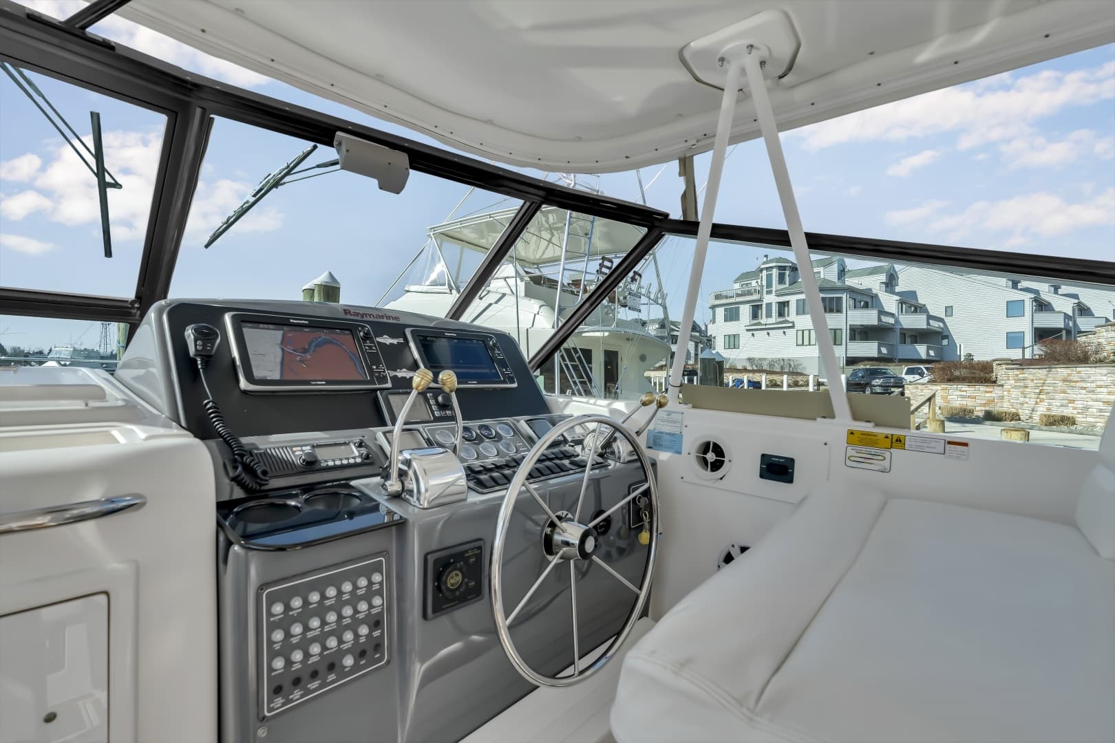 2002 Tiara Yachts 4100 Open - Image 35