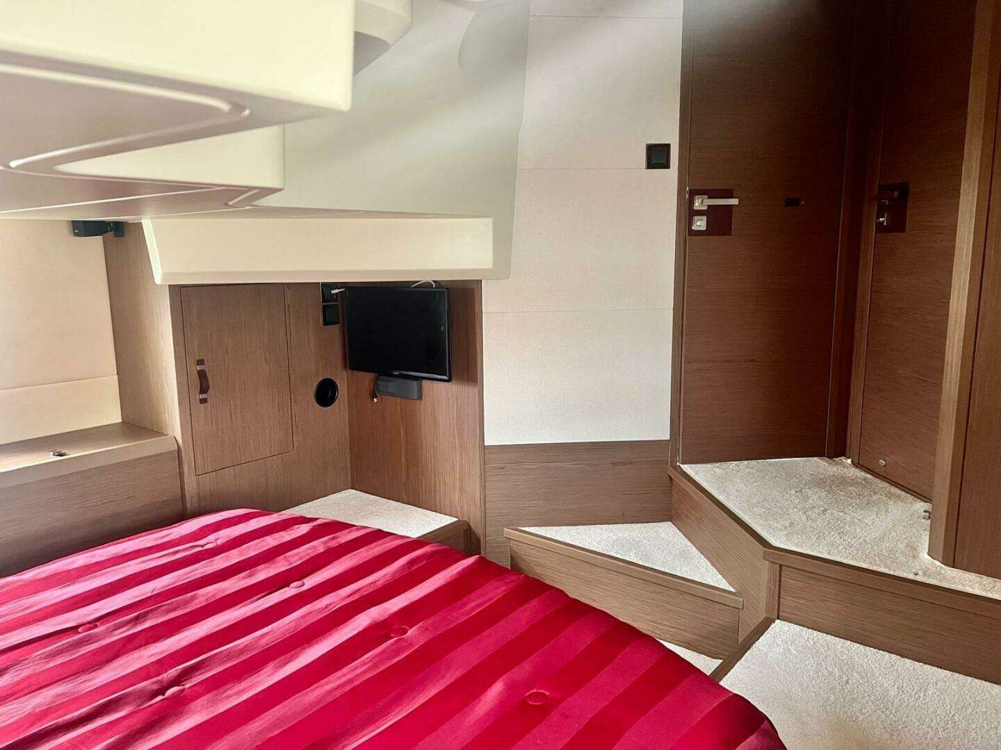 2017 Beneteau Monte Carlo 4 - Image 23