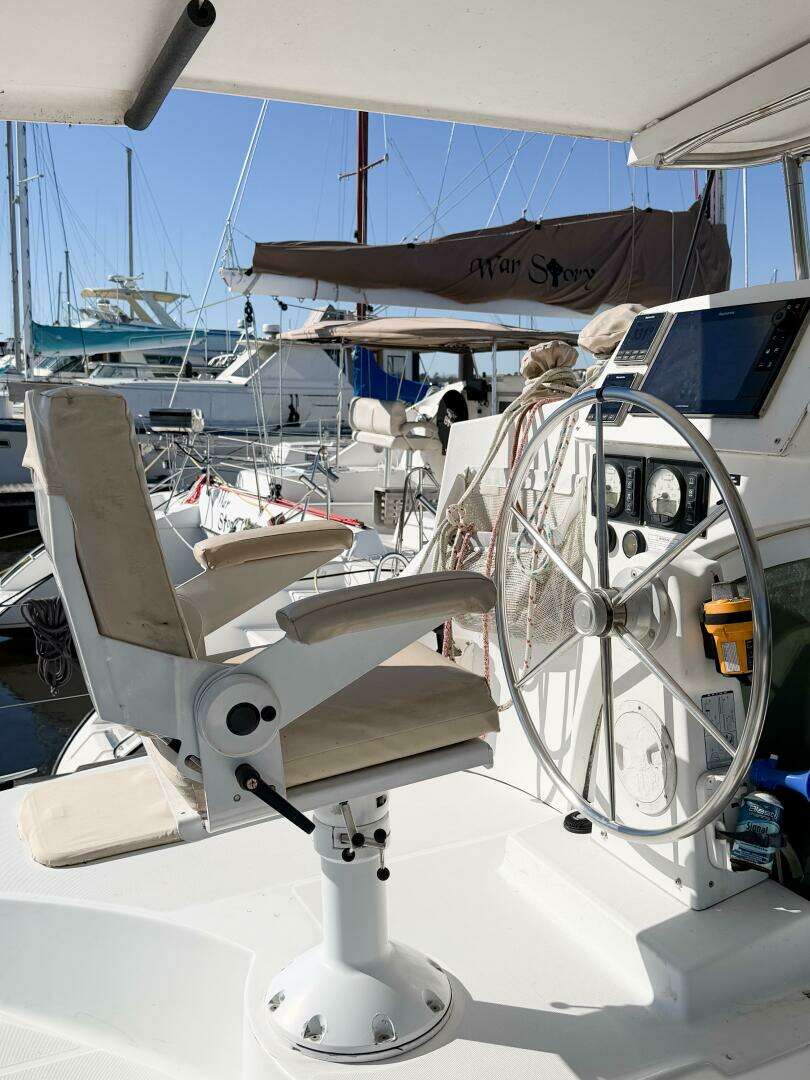 2005 Lagoon 380S - Image 90