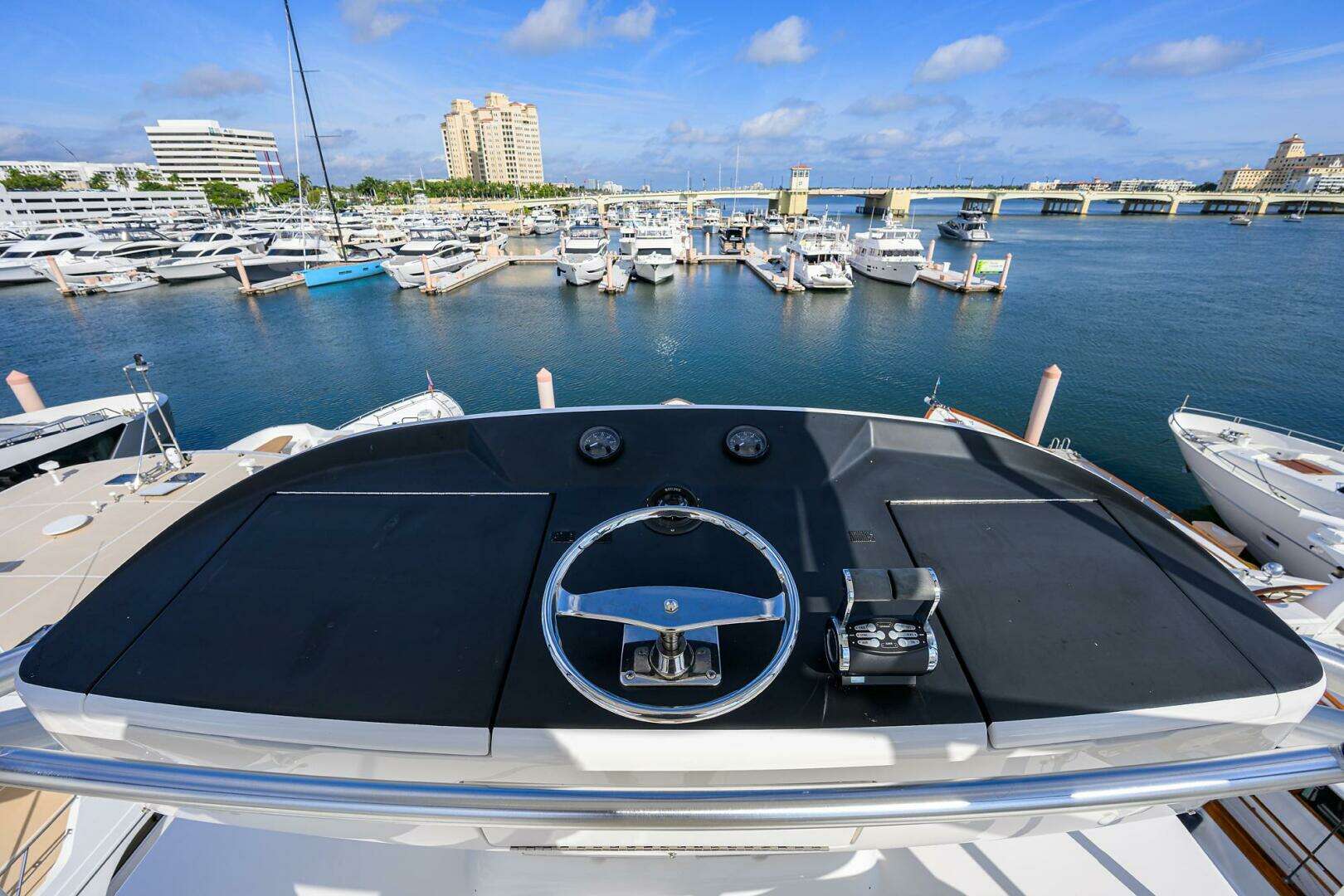 2017 Viking 92 Enclosed Bridge - Image 7