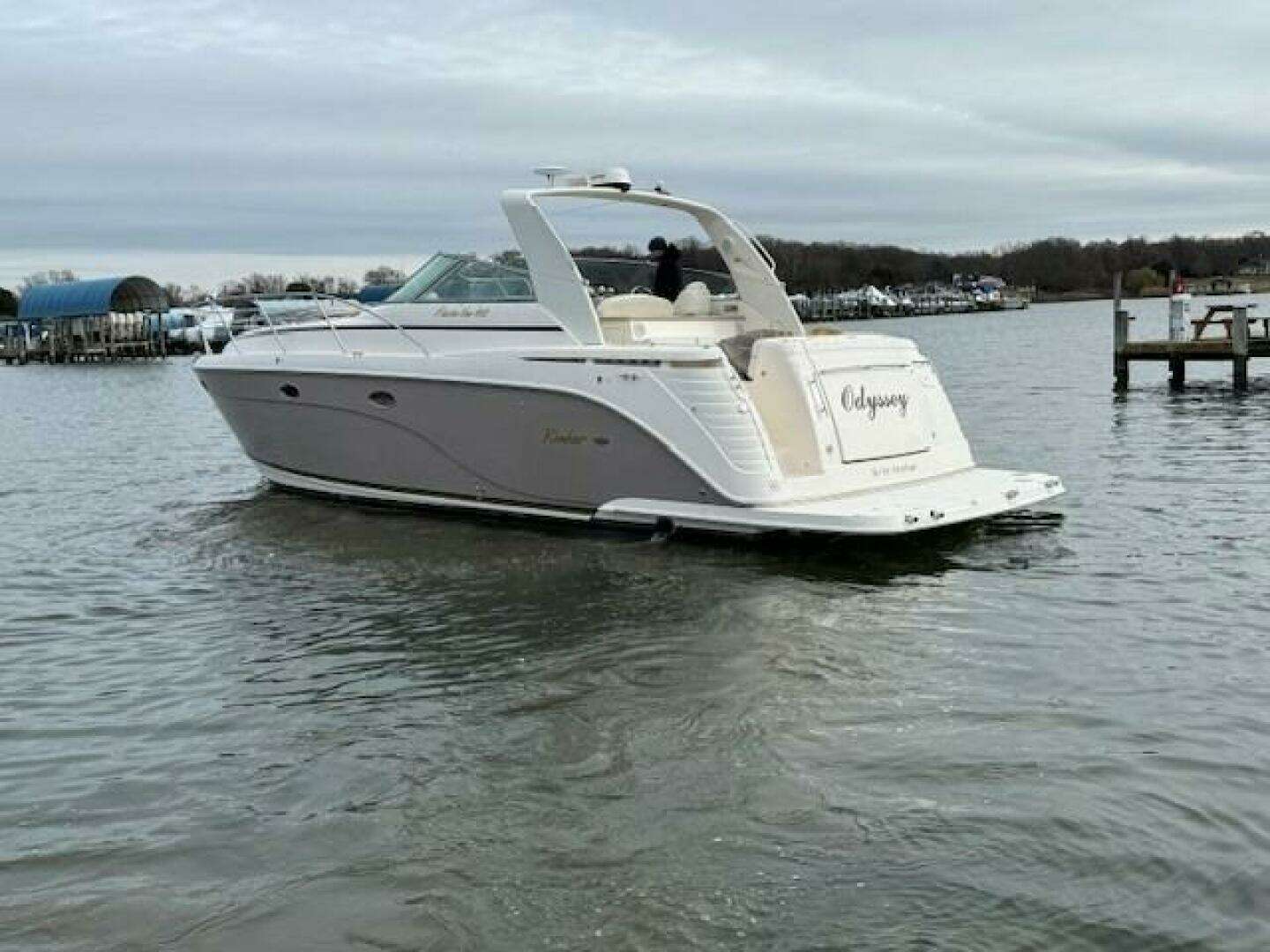 2006 Rinker 410 express diesel - Image 5
