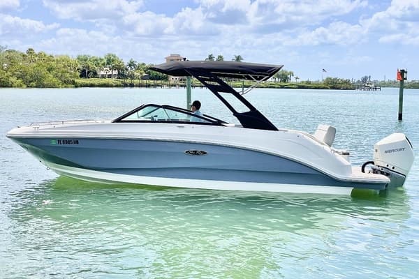 2024 Sea Ray SDX 25 Outboard - Image 1