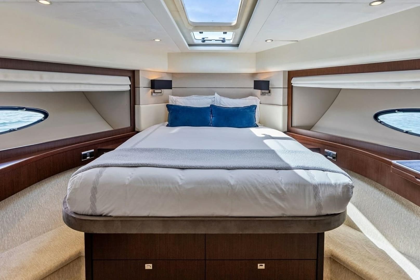 2013 Princess 78 - Image 53