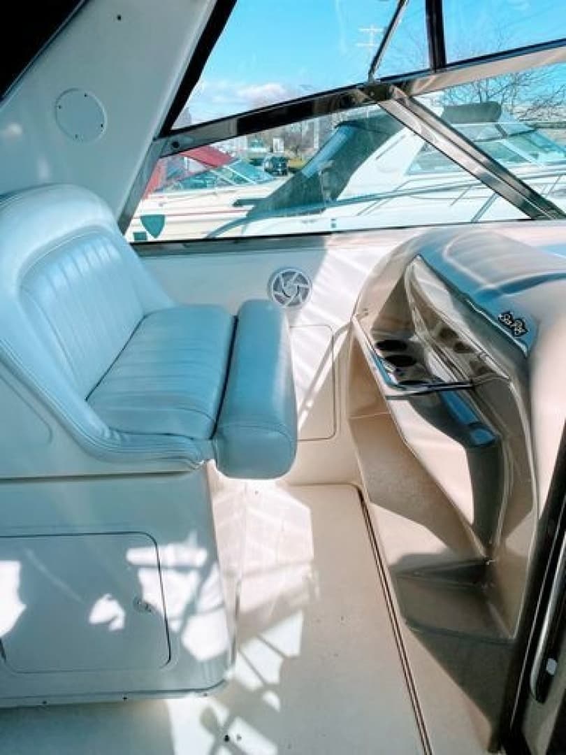 1999 Sea Ray 370 Express - Image 19