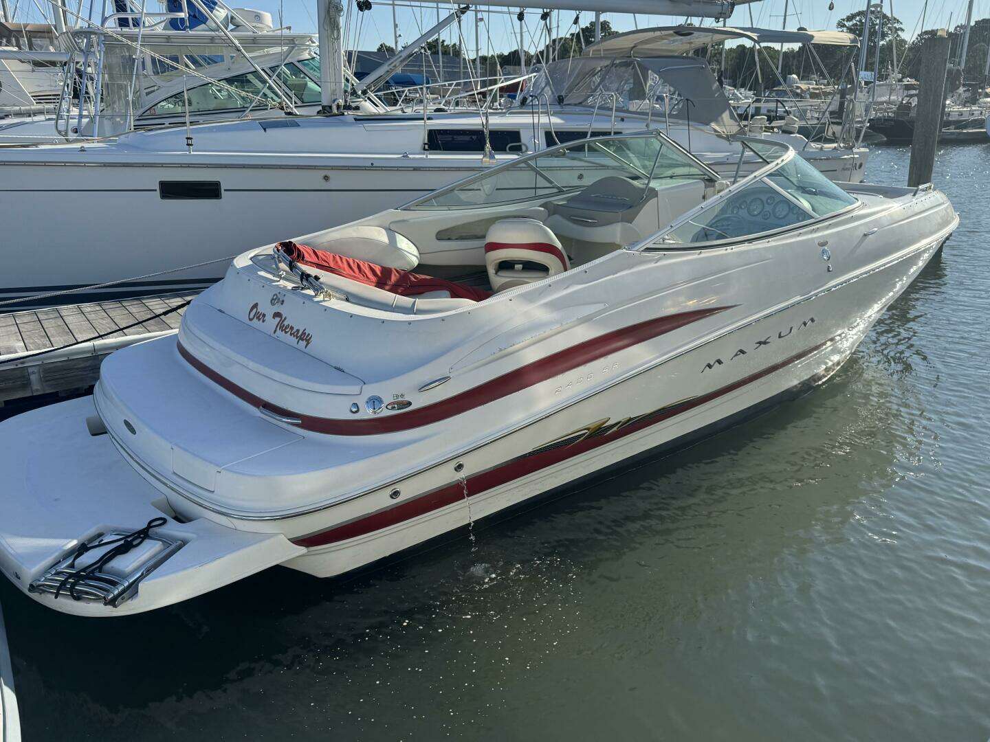 2004 Maxum 2400 SCR - Image 16