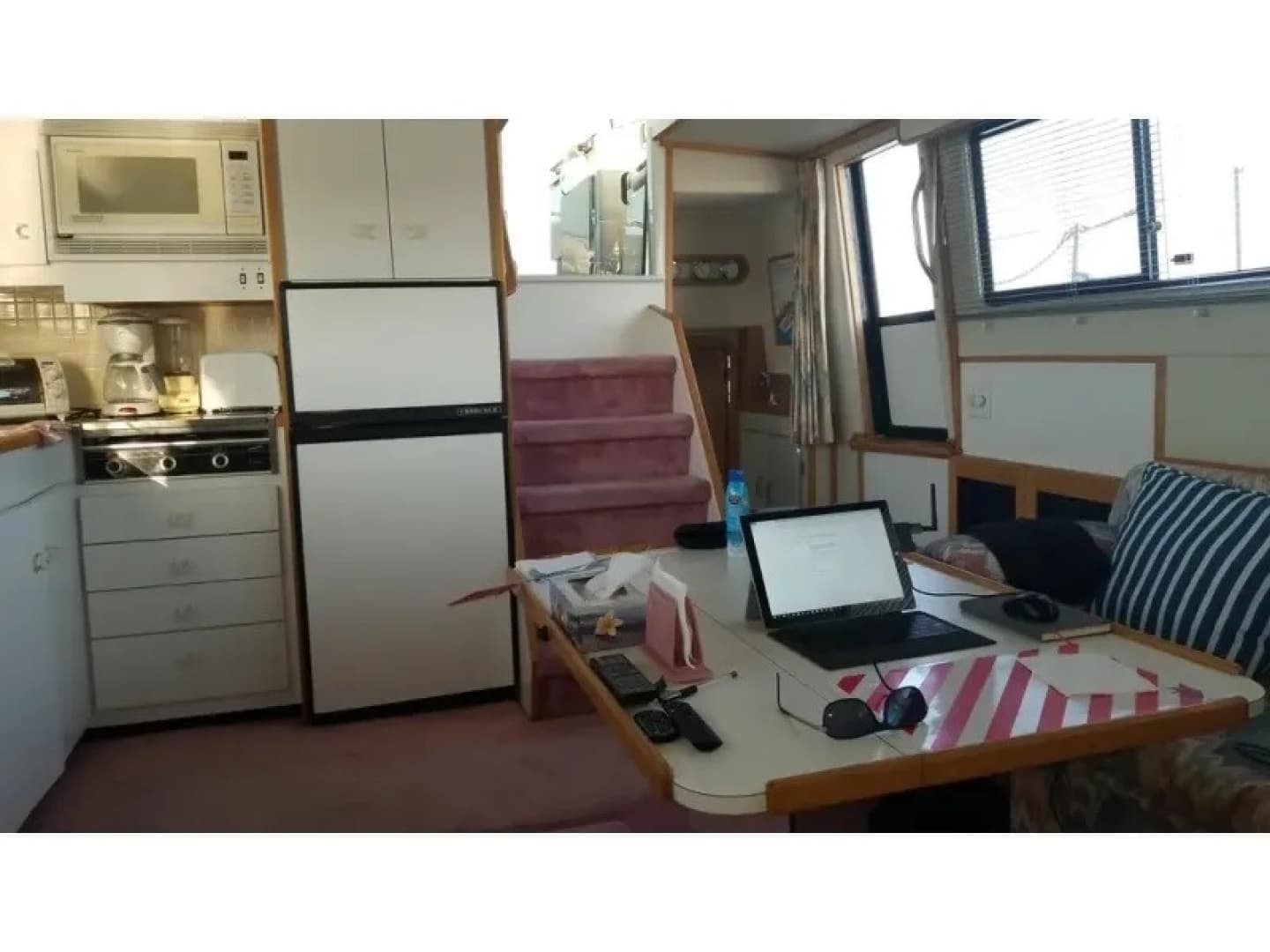 1989 Chris-Craft Catalina 381 - Image 18