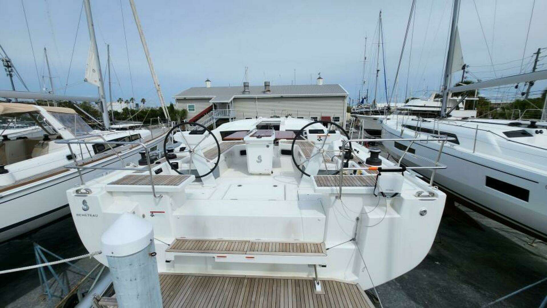 2024 Beneteau Oceanis 51.1 - Image 13