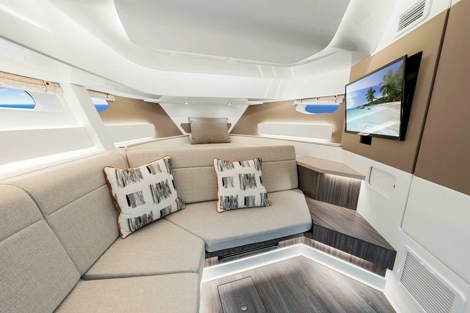 2022 Sea Ray 370 Sundancer - Image 32