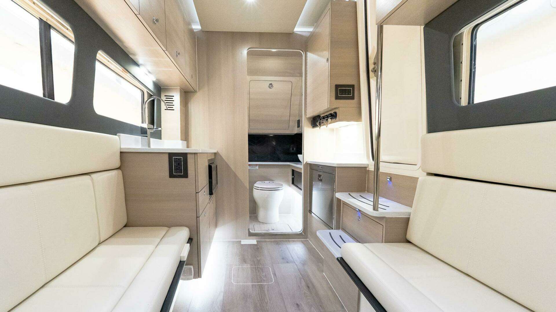 2025 Scout 425 LXF - Image 50