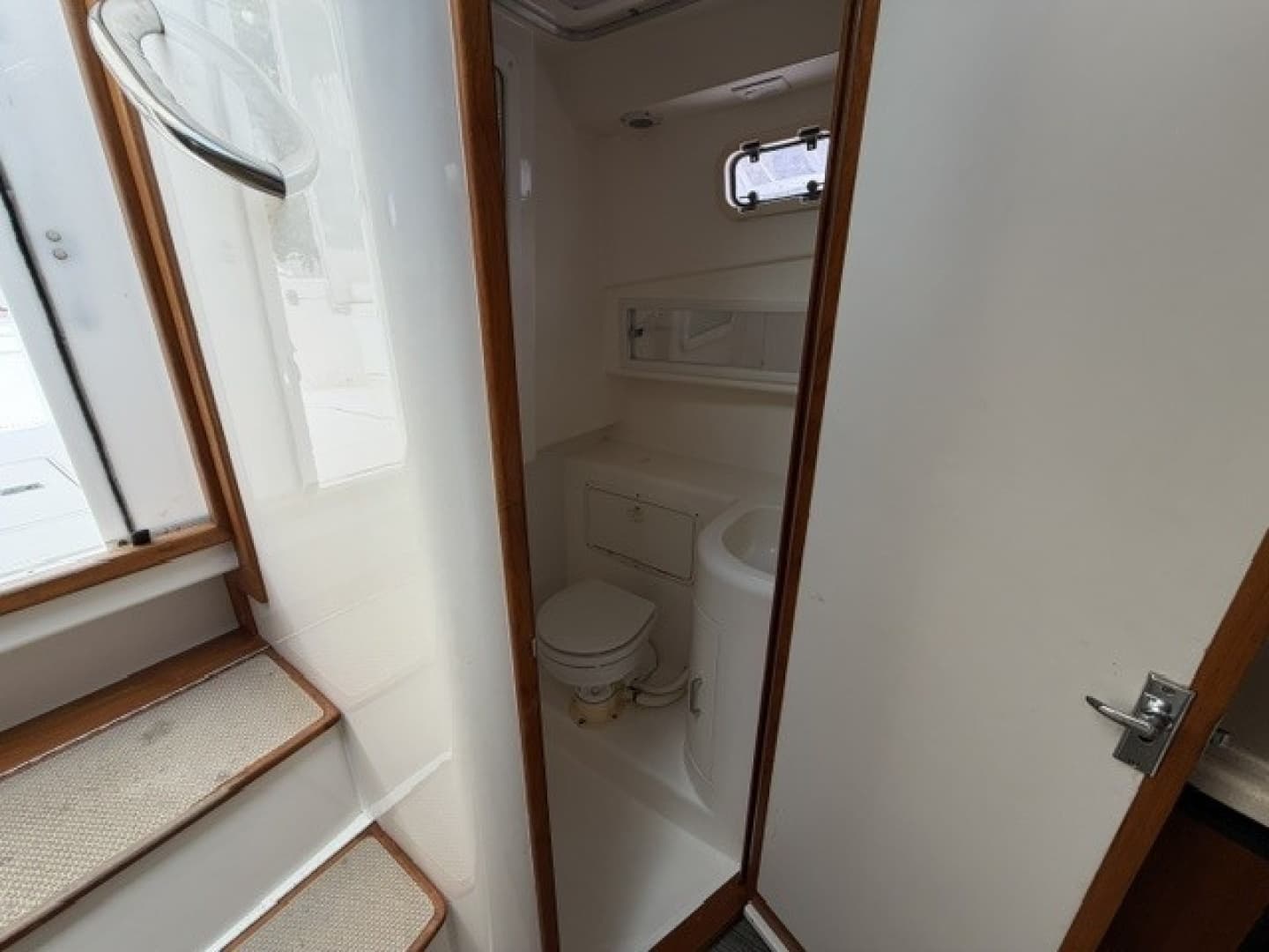 1996 Cabo 31 Express - Image 79