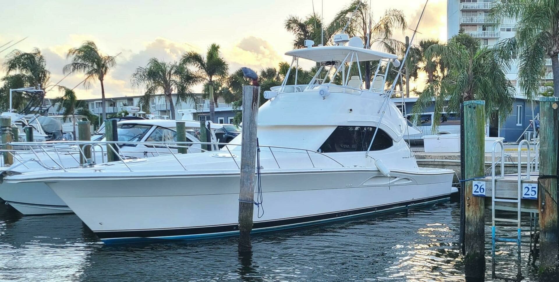 2004 Riviera 42 Convertible - Image 3