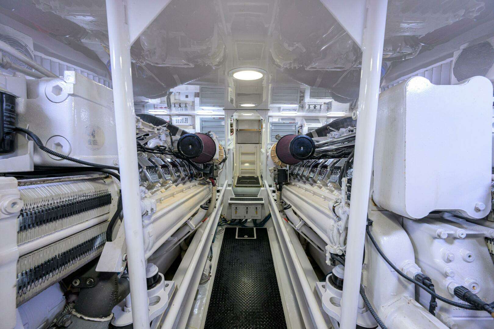 2007 Viking 64 Convertible - Image 57